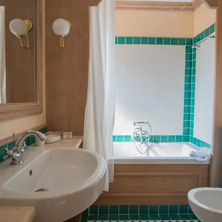 Daire Lovely Flat Only 350 M From The