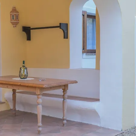 Daire Lovely Flat Only 350 M From The