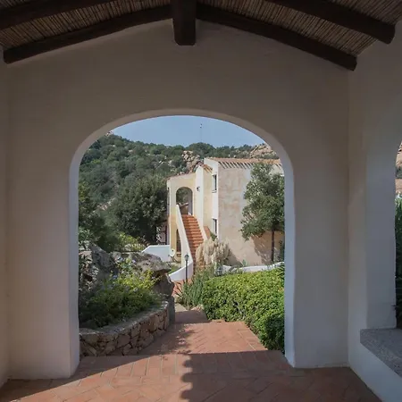 Lovely Flat Only 350 M From The Liscia di Vacca
