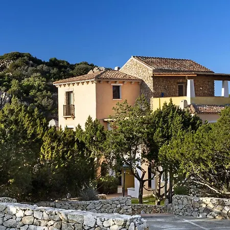 Lovely Flat Only 350 M From The Liscia di Vacca