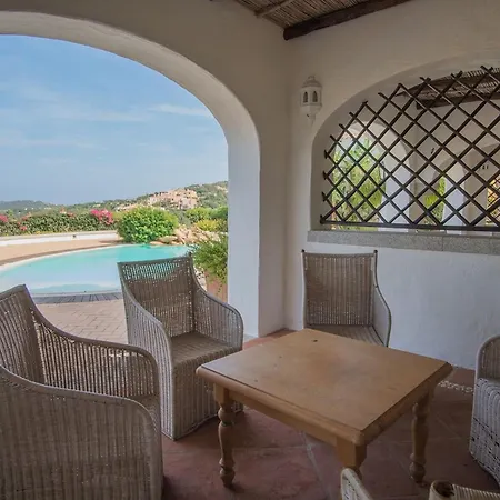 Lovely Flat Only 350 M From The Liscia di Vacca
