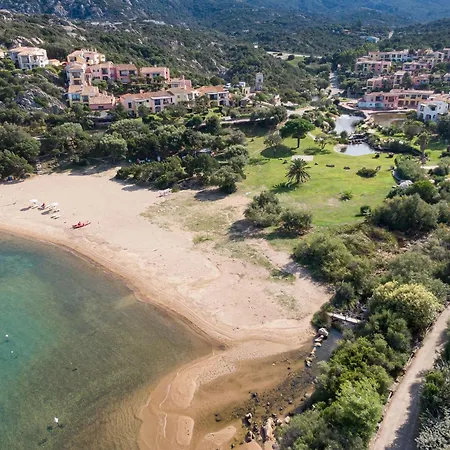 Lovely Flat Only 350 M From The * Liscia di Vacca
