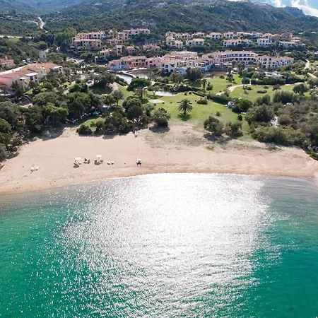 Lovely Flat Only 350mt From The 利斯西亚迪维卡