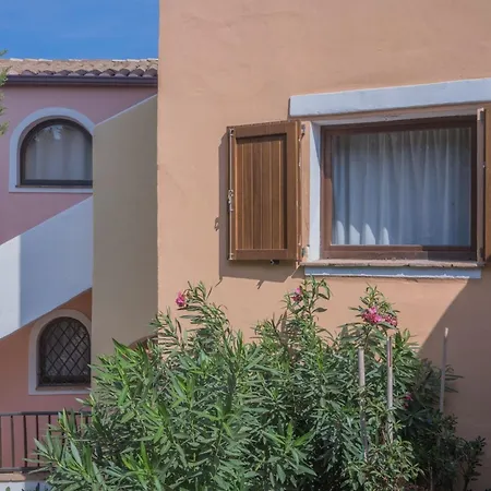 Lovely Flat Only 350 M From The Liscia di Vacca