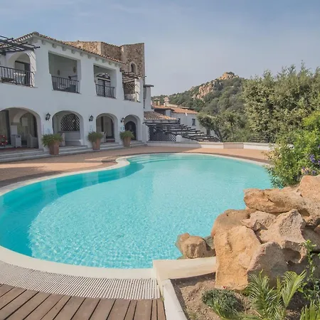 Lovely Flat Only 350 M From The Liscia di Vacca
